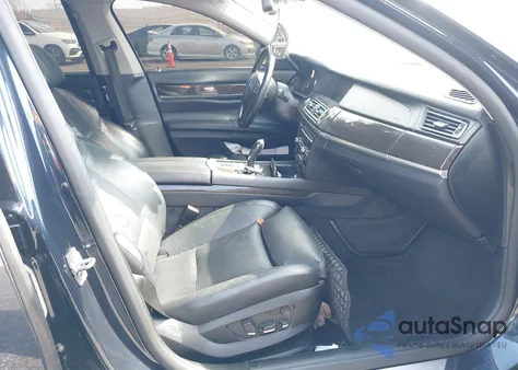 2011 BMW 750Li xDrive z USA, uszkodzony, nr VIN WBAKC8C55BC434239